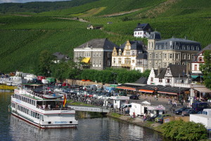Boat cruises on the Mosel River are available throughout October.
